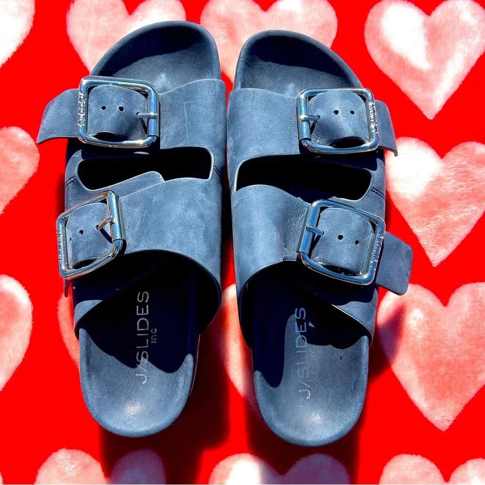 Sandals - Picture 1 of 4